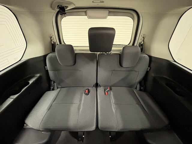 セレナ ハイウェイスターＶ　純正１２．３型ナビ／全周囲／両側電動スライド／プロパイロット／デジタルインナーミラー／ＢＳＭ／ＥＴＣ／電動パーキングブレーキ／地デジ／Ｂｌｕｅｔｏｏｔｈ／スマートキー／アイドリングストップ／両側電動（42枚目）