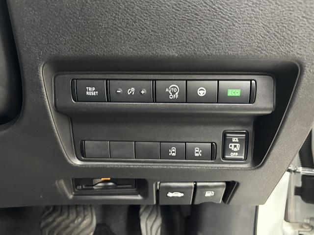 セレナ ハイウェイスターＶ　純正１２．３型ナビ／全周囲／両側電動スライド／プロパイロット／デジタルインナーミラー／ＢＳＭ／ＥＴＣ／電動パーキングブレーキ／地デジ／Ｂｌｕｅｔｏｏｔｈ／スマートキー／アイドリングストップ／両側電動（56枚目）