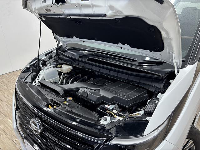 セレナ ハイウェイスターＶ　純正１２．３型ナビ／全周囲／両側電動スライド／プロパイロット／デジタルインナーミラー／ＢＳＭ／ＥＴＣ／電動パーキングブレーキ／地デジ／Ｂｌｕｅｔｏｏｔｈ／スマートキー／アイドリングストップ／両側電動（58枚目）