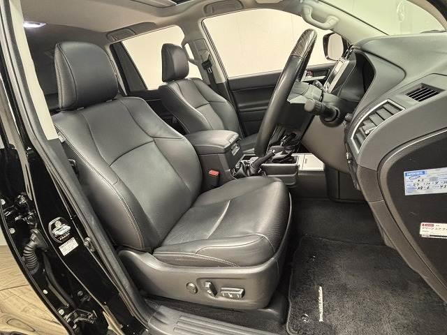 ランドクルーザープラド □ＴＸ“Ｌパッケージ”　ワンオーナー／サンルーフ／ＡＬＰＩＮＥ９型ナビ地デジ／バックカメラ／黒革／ルーフレール／シートベンチレーション／パワーシート／衝突軽減／ＬＥＤヘッドライト／ＥＴＣ／スマートキー／オートエアコン（5枚目）