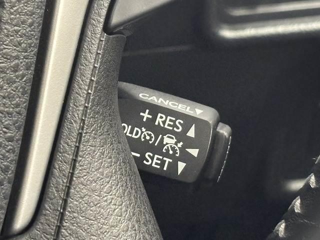 ランドクルーザープラド □ＴＸ“Ｌパッケージ”　ワンオーナー／サンルーフ／ＡＬＰＩＮＥ９型ナビ地デジ／バックカメラ／黒革／ルーフレール／シートベンチレーション／パワーシート／衝突軽減／ＬＥＤヘッドライト／ＥＴＣ／スマートキー／オートエアコン（8枚目）