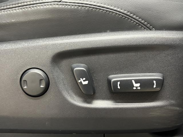 ランドクルーザープラド □ＴＸ“Ｌパッケージ”　ワンオーナー／サンルーフ／ＡＬＰＩＮＥ９型ナビ地デジ／バックカメラ／黒革／ルーフレール／シートベンチレーション／パワーシート／衝突軽減／ＬＥＤヘッドライト／ＥＴＣ／スマートキー／オートエアコン（34枚目）