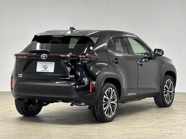 ヤリスクロス ＨＹＢＲＩＤ　Ｚ　ハーフレザー／純正８インチナビ／全方位カメラ／地デジ／レーダークルコン／レーンキープアシスト／クリアランスソナー／パワーシート／シートヒーター／ステアリングヒーター／ＢＳＭ／ＥＴＣ／ＬＥＤヘッド（16枚目）