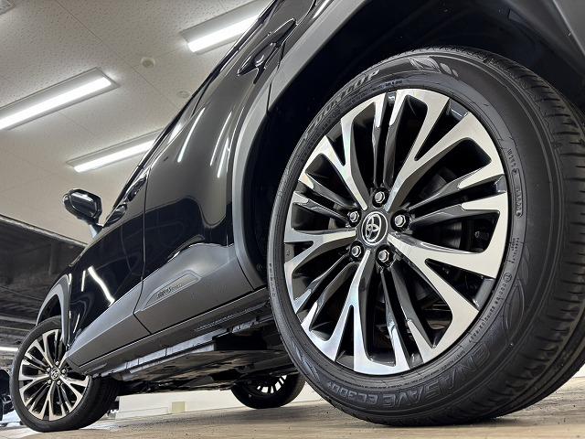 ヤリスクロス ＨＹＢＲＩＤ　Ｚ　ハーフレザー／純正８インチナビ／全方位カメラ／地デジ／レーダークルコン／レーンキープアシスト／クリアランスソナー／パワーシート／シートヒーター／ステアリングヒーター／ＢＳＭ／ＥＴＣ／ＬＥＤヘッド（30枚目）