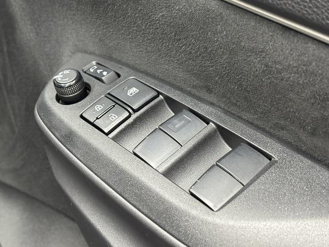 ヤリスクロス ＨＹＢＲＩＤ　Ｚ　ハーフレザー／純正８インチナビ／全方位カメラ／地デジ／レーダークルコン／レーンキープアシスト／クリアランスソナー／パワーシート／シートヒーター／ステアリングヒーター／ＢＳＭ／ＥＴＣ／ＬＥＤヘッド（39枚目）