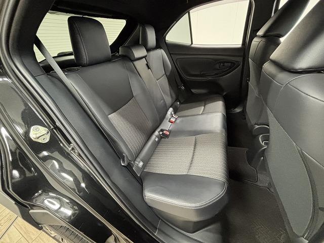 ヤリスクロス ＨＹＢＲＩＤ　Ｚ　ハーフレザー／純正８インチナビ／全方位カメラ／地デジ／レーダークルコン／レーンキープアシスト／クリアランスソナー／パワーシート／シートヒーター／ステアリングヒーター／ＢＳＭ／ＥＴＣ／ＬＥＤヘッド（41枚目）