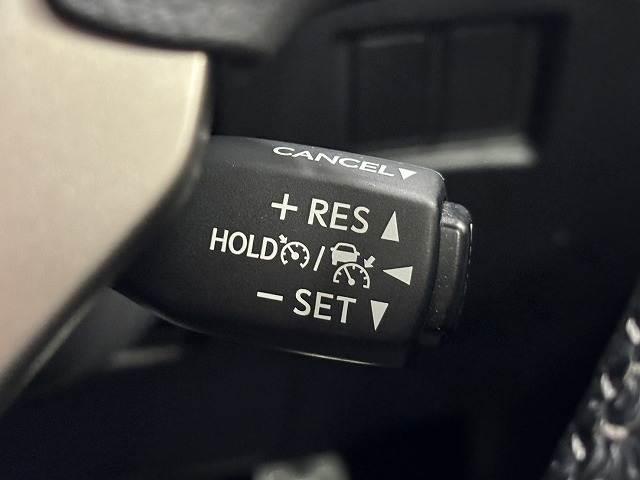 �y�A�_�v�e�B�u�N���[�Y�R���g���[���V�X�e���z�������s��A�a�؂ł̑��s���ł��A��s�ԂƂ̎ԊԂ��ێ����Ȃ���̑��s���\��