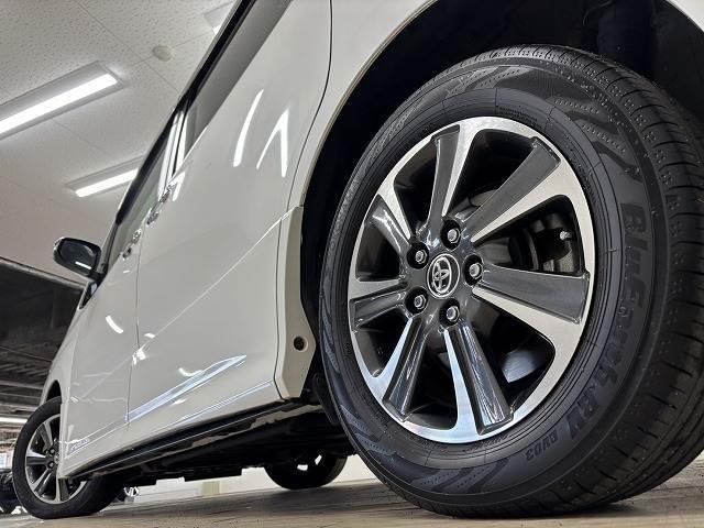 ヴォクシー ＺＳ　煌ＩＩＩ　ワンオーナー／純正１０．５型ナビ／１２．１型後席モニター／両側電動スライドドア／クルコン／衝突軽減／オートハイビーム／アイドリングストップ／ＬＥＤヘッドライト／ＥＴＣ／スマートキー／オートエアコン（19枚目）