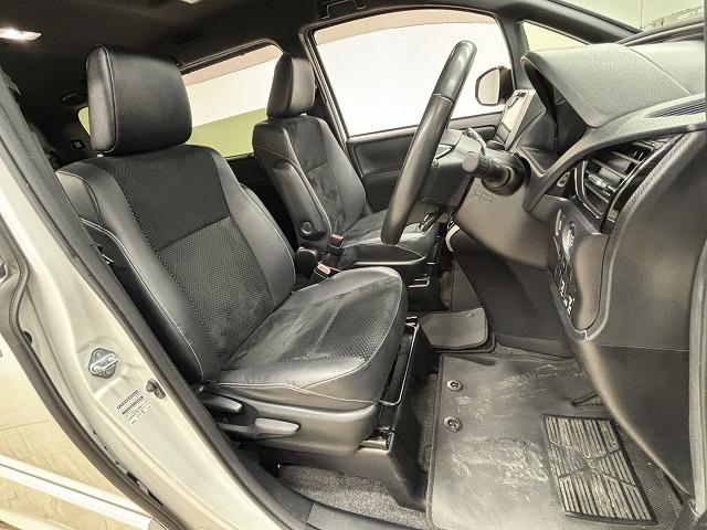 ヴォクシー ＺＳ　煌ＩＩＩ　ワンオーナー／純正１０．５型ナビ／１２．１型後席モニター／両側電動スライドドア／クルコン／衝突軽減／オートハイビーム／アイドリングストップ／ＬＥＤヘッドライト／ＥＴＣ／スマートキー／オートエアコン（33枚目）