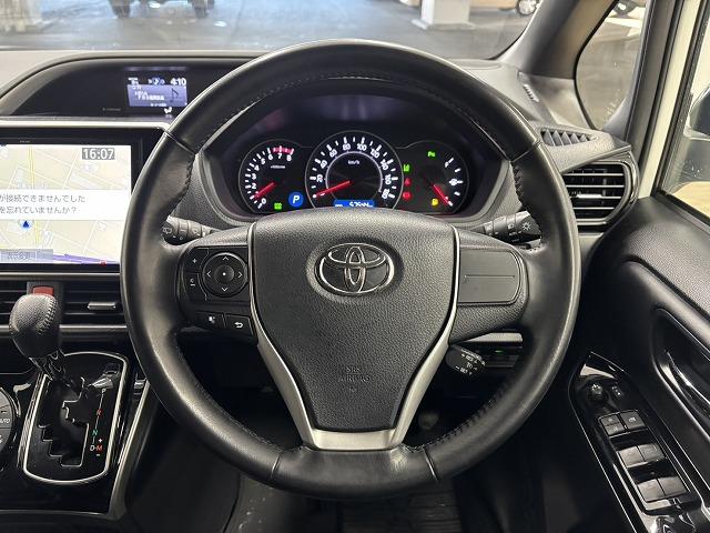 ヴォクシー ＺＳ　煌ＩＩＩ　ワンオーナー／純正１０．５型ナビ／１２．１型後席モニター／両側電動スライドドア／クルコン／衝突軽減／オートハイビーム／アイドリングストップ／ＬＥＤヘッドライト／ＥＴＣ／スマートキー／オートエアコン（47枚目）