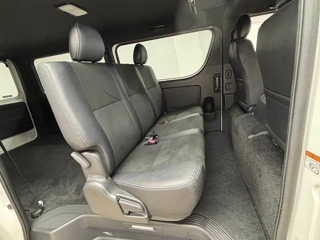 ハイエースバン スーパーＧＬ　ダークプライム２　両側電動スライド／ハーフレザー／デジタルインナーミラー／ＬＥＤヘッドライト／オートハイビーム／レーンキープアシスト／衝突軽減／純正ナビ／地デジ／バックカメラ／スマートキー／プッシュスタート（6枚目）