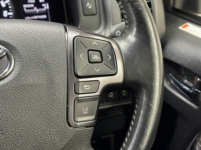 ハイエースバン スーパーＧＬ　ダークプライム２　両側電動スライド／ハーフレザー／デジタルインナーミラー／ＬＥＤヘッドライト／オートハイビーム／レーンキープアシスト／衝突軽減／純正ナビ／地デジ／バックカメラ／スマートキー／プッシュスタート（9枚目）