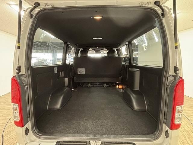 ハイエースバン スーパーＧＬ　ダークプライム２　両側電動スライド／ハーフレザー／デジタルインナーミラー／ＬＥＤヘッドライト／オートハイビーム／レーンキープアシスト／衝突軽減／純正ナビ／地デジ／バックカメラ／スマートキー／プッシュスタート（13枚目）
