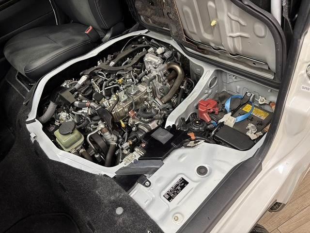 ハイエースバン スーパーＧＬ　ダークプライム２　両側電動スライド／ハーフレザー／デジタルインナーミラー／ＬＥＤヘッドライト／オートハイビーム／レーンキープアシスト／衝突軽減／純正ナビ／地デジ／バックカメラ／スマートキー／プッシュスタート（18枚目）