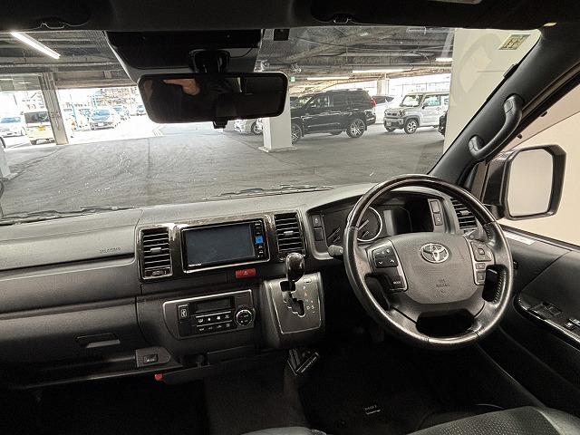 ハイエースバン スーパーＧＬ　ダークプライム２　両側電動スライド／ハーフレザー／デジタルインナーミラー／ＬＥＤヘッドライト／オートハイビーム／レーンキープアシスト／衝突軽減／純正ナビ／地デジ／バックカメラ／スマートキー／プッシュスタート（22枚目）