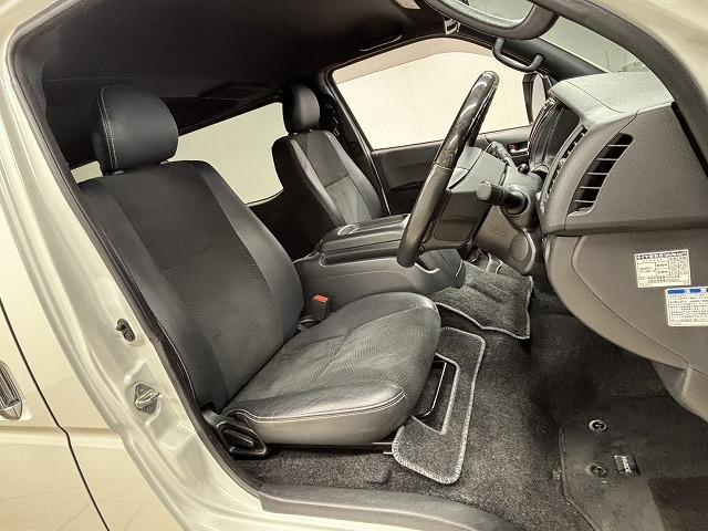 ハイエースバン スーパーＧＬ　ダークプライム２　両側電動スライド／ハーフレザー／デジタルインナーミラー／ＬＥＤヘッドライト／オートハイビーム／レーンキープアシスト／衝突軽減／純正ナビ／地デジ／バックカメラ／スマートキー／プッシュスタート（24枚目）