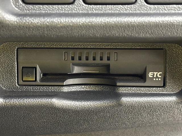 ハイエースバン スーパーＧＬ　ダークプライム２　両側電動スライド／ハーフレザー／デジタルインナーミラー／ＬＥＤヘッドライト／オートハイビーム／レーンキープアシスト／衝突軽減／純正ナビ／地デジ／バックカメラ／スマートキー／プッシュスタート（35枚目）