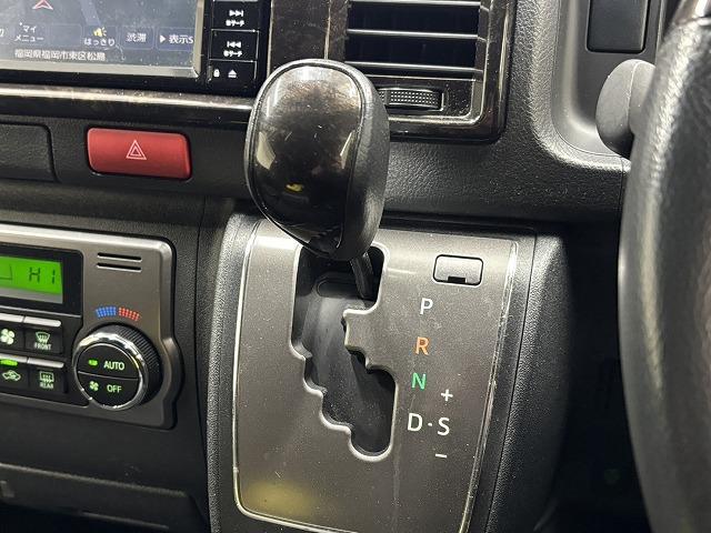 ハイエースバン スーパーＧＬ　ダークプライム２　両側電動スライド／ハーフレザー／デジタルインナーミラー／ＬＥＤヘッドライト／オートハイビーム／レーンキープアシスト／衝突軽減／純正ナビ／地デジ／バックカメラ／スマートキー／プッシュスタート（43枚目）