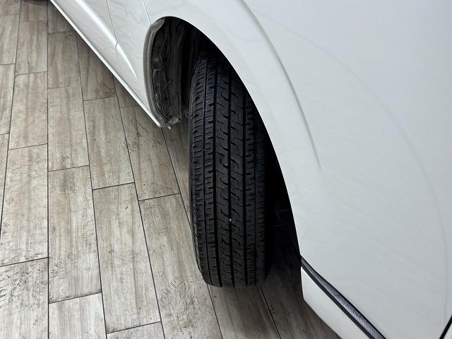 ハイエースバン スーパーＧＬ　ダークプライム２　両側電動スライド／ハーフレザー／デジタルインナーミラー／ＬＥＤヘッドライト／オートハイビーム／レーンキープアシスト／衝突軽減／純正ナビ／地デジ／バックカメラ／スマートキー／プッシュスタート（62枚目）