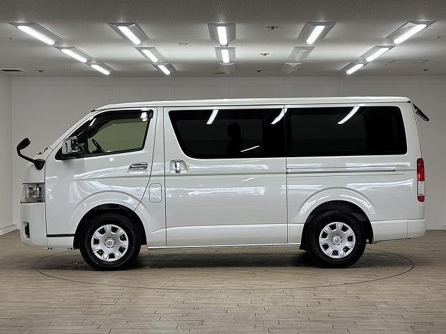 ハイエースバン スーパーＧＬ　ダークプライム２　両側電動スライド／ハーフレザー／デジタルインナーミラー／ＬＥＤヘッドライト／オートハイビーム／レーンキープアシスト／衝突軽減／純正ナビ／地デジ／バックカメラ／スマートキー／プッシュスタート（67枚目）