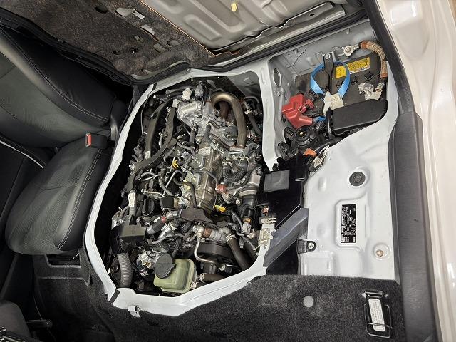 ハイエースバン スーパーＧＬ　ダークプライム２　両側電動スライド／ハーフレザー／デジタルインナーミラー／ＬＥＤヘッドライト／オートハイビーム／レーンキープアシスト／衝突軽減／純正ナビ／地デジ／バックカメラ／スマートキー／プッシュスタート（72枚目）