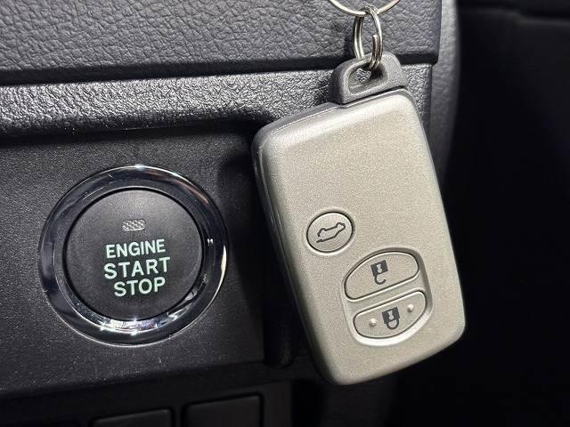 ランドクルーザープラド ＴＸ　Ｌパッケージ　ワンオーナー／ブラックルーフレール／７人乗り／黒革シート／純正ナビ／地デジ／パワーシート／クルーズコントロール／ＬＥＤヘッドライト／プッシュスタート／スマートキー（12枚目）