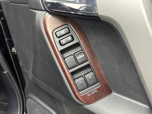 ランドクルーザープラド ＴＸ　Ｌパッケージ　ワンオーナー／ブラックルーフレール／７人乗り／黒革シート／純正ナビ／地デジ／パワーシート／クルーズコントロール／ＬＥＤヘッドライト／プッシュスタート／スマートキー（59枚目）