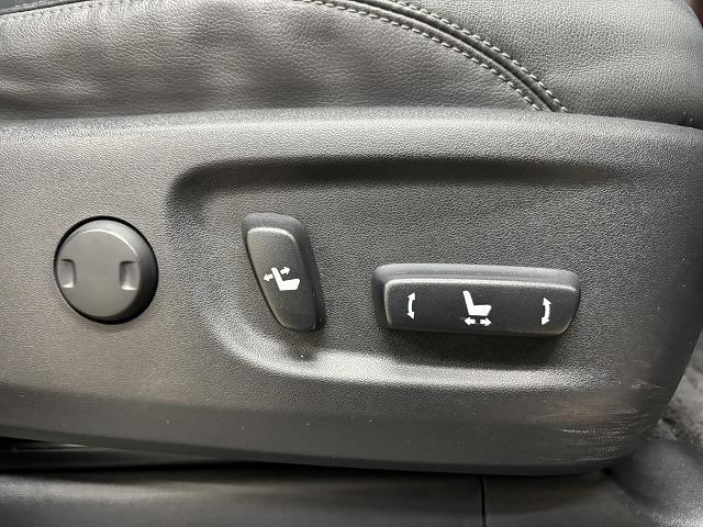 ランドクルーザープラド ＴＸ　Ｌパッケージ　ワンオーナー／ブラックルーフレール／７人乗り／黒革シート／純正ナビ／地デジ／パワーシート／クルーズコントロール／ＬＥＤヘッドライト／プッシュスタート／スマートキー（62枚目）