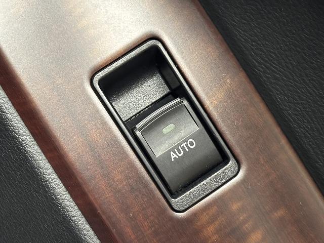 ランドクルーザープラド ＴＸ　Ｌパッケージ　ワンオーナー／ブラックルーフレール／７人乗り／黒革シート／純正ナビ／地デジ／パワーシート／クルーズコントロール／ＬＥＤヘッドライト／プッシュスタート／スマートキー（76枚目）