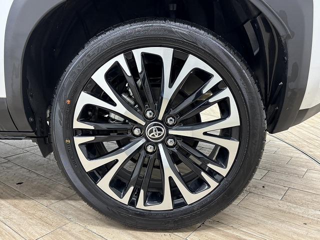 ヤリスクロス Ｚ　純正８インチナビ／全方位カメラ／地デジ／レーダークルコン／レーンキープアシスト／パワーシート／シートヒーター／ステアリングヒーター／ＢＳＭ／ＥＴＣ／クリアランスソナー／ＬＥＤヘッドライト（31枚目）