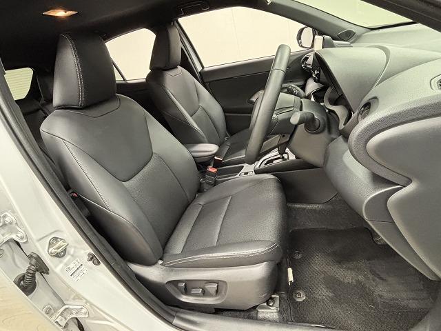 ヤリスクロス Ｚ　純正８インチナビ／全方位カメラ／地デジ／レーダークルコン／レーンキープアシスト／パワーシート／シートヒーター／ステアリングヒーター／ＢＳＭ／ＥＴＣ／クリアランスソナー／ＬＥＤヘッドライト（33枚目）