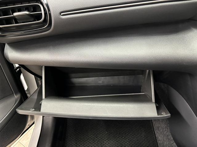 ヤリスクロス Ｚ　純正８インチナビ／全方位カメラ／地デジ／レーダークルコン／レーンキープアシスト／パワーシート／シートヒーター／ステアリングヒーター／ＢＳＭ／ＥＴＣ／クリアランスソナー／ＬＥＤヘッドライト（36枚目）