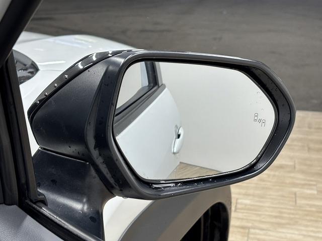 ヤリスクロス Ｚ　純正８インチナビ／全方位カメラ／地デジ／レーダークルコン／レーンキープアシスト／パワーシート／シートヒーター／ステアリングヒーター／ＢＳＭ／ＥＴＣ／クリアランスソナー／ＬＥＤヘッドライト（38枚目）