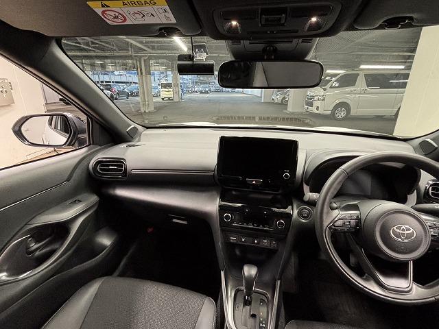 ヤリスクロス Ｚ　純正８インチナビ／全方位カメラ／地デジ／レーダークルコン／レーンキープアシスト／パワーシート／シートヒーター／ステアリングヒーター／ＢＳＭ／ＥＴＣ／クリアランスソナー／ＬＥＤヘッドライト（43枚目）