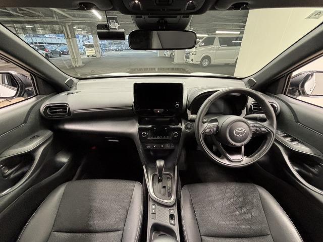 ヤリスクロス Ｚ　純正８インチナビ／全方位カメラ／地デジ／レーダークルコン／レーンキープアシスト／パワーシート／シートヒーター／ステアリングヒーター／ＢＳＭ／ＥＴＣ／クリアランスソナー／ＬＥＤヘッドライト（44枚目）