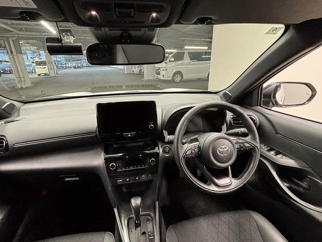 ヤリスクロス Ｚ　純正８インチナビ／全方位カメラ／地デジ／レーダークルコン／レーンキープアシスト／パワーシート／シートヒーター／ステアリングヒーター／ＢＳＭ／ＥＴＣ／クリアランスソナー／ＬＥＤヘッドライト（45枚目）