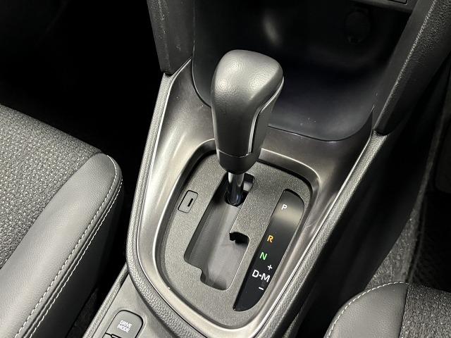 ヤリスクロス Ｚ　純正８インチナビ／全方位カメラ／地デジ／レーダークルコン／レーンキープアシスト／パワーシート／シートヒーター／ステアリングヒーター／ＢＳＭ／ＥＴＣ／クリアランスソナー／ＬＥＤヘッドライト（54枚目）