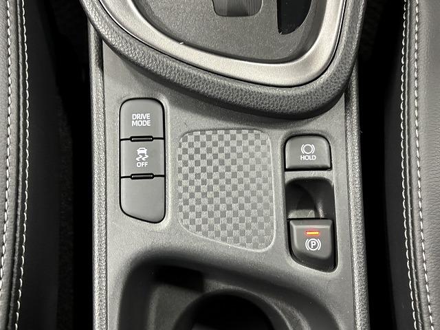 ヤリスクロス Ｚ　純正８インチナビ／全方位カメラ／地デジ／レーダークルコン／レーンキープアシスト／パワーシート／シートヒーター／ステアリングヒーター／ＢＳＭ／ＥＴＣ／クリアランスソナー／ＬＥＤヘッドライト（55枚目）