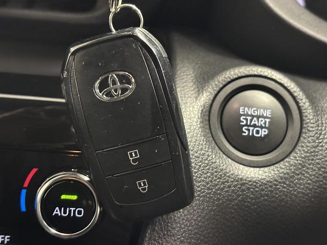 ヤリスクロス Ｚ　純正８インチナビ／全方位カメラ／地デジ／レーダークルコン／レーンキープアシスト／パワーシート／シートヒーター／ステアリングヒーター／ＢＳＭ／ＥＴＣ／クリアランスソナー／ＬＥＤヘッドライト（58枚目）