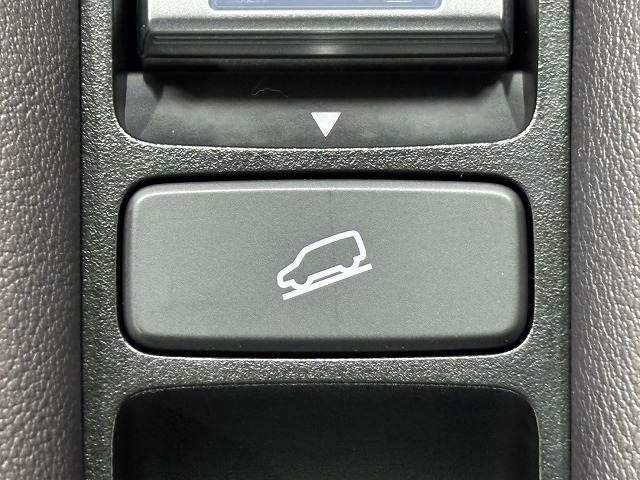 �y�q���f�B�Z���g�R���g���[���z�G���W���u���[�L�����ł͏\���Ɍ����ł��Ȃ������ł̑��s���ɁA�u���[�L�y�_���𓥂ނ��ƂȂ��ԑ������ɕۂ悤�x������@�\�ł��B