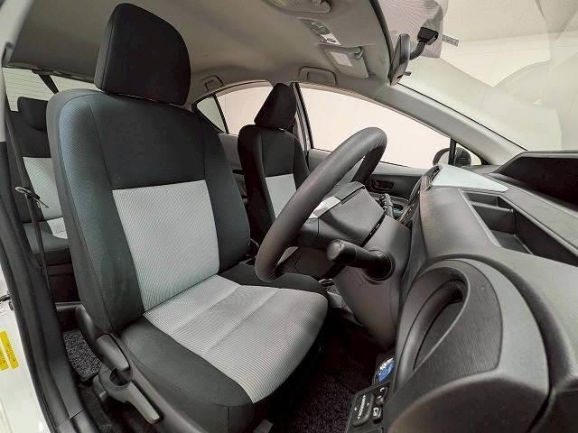 アクア Ｓ　純正ナビ／地デジ／バックカメラ／スマートキー／プッシュスタート／ＥＶモード／オートライト／オートエアコン／パワーウィンドウ（5枚目）