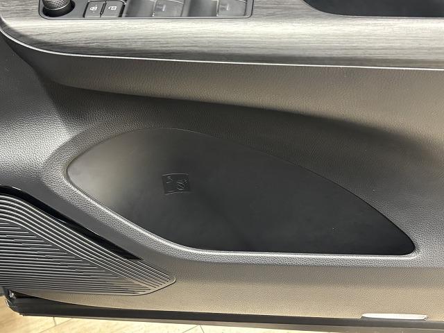 ハリアー Ｚ　ＪＢＬサウンド／デジタルインナーミラー／純正１２．３インチナビ／全周囲カメラ／レーダークルコン／パワーバックドア／ＢＳＭ／ＥＴＣ２．０／ハーフレザー／パワーシート／ＬＥＤヘッドライト／オートハイビーム（44枚目）