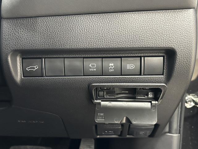 ハリアー Ｚ　ＪＢＬサウンド／デジタルインナーミラー／純正１２．３インチナビ／全周囲カメラ／レーダークルコン／パワーバックドア／ＢＳＭ／ＥＴＣ２．０／ハーフレザー／パワーシート／ＬＥＤヘッドライト／オートハイビーム（73枚目）