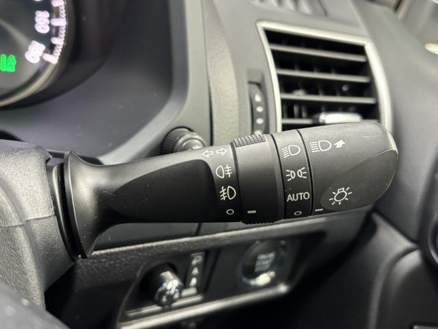 ランドクルーザープラド ＴＸ　Ｌパッケージ　ＴＲＤエアロ／サンルーフ／全周囲／ルーフレール／デルタフォース　オーバル１７インチＡＷ／黒革／純正９型ナビ地デジ／ダウンヒルアシスト／センターデフロック／ベンチレーション／追従クルコン／レーンキープ（52枚目）