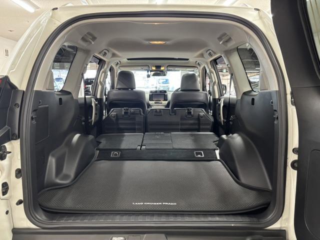 ランドクルーザープラド ＴＸ　Ｌパッケージ　ＴＲＤエアロ／サンルーフ／全周囲／ルーフレール／デルタフォース　オーバル１７インチＡＷ／黒革／純正９型ナビ地デジ／ダウンヒルアシスト／センターデフロック／ベンチレーション／追従クルコン／レーンキープ（63枚目）