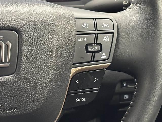 �y�A�_�v�e�B�u�N���[�Y�R���g���[���V�X�e���z�������s��A�a�؂ł̑��s���ł��A��s�ԂƂ̎ԊԂ��ێ����Ȃ���̑��s���\��