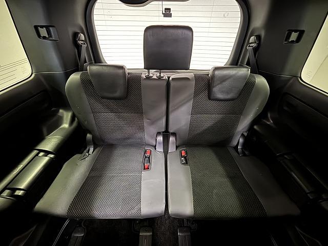 ヴォクシー ハイブリッドＺＳ　煌ＩＩＩ　純正１０インチナビ／地デジ／クルーズコントロール／レーンキープアシスト／衝突軽減ブレーキ／シートヒーター／両側電動スライド／ＬＥＤヘッドライト／オートハイビーム／ＥＴＣ／Ｗエアコン／バックカメラ（43枚目）