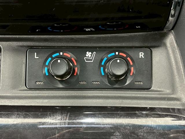 アルファード S“C パッケージ” AVANZARE エアロ/純正9インチナビ/後席フリップダウンモニター/黒革/シートベンチレーション/レーダークルコン/パワーバックドア/パワーシート/ステアリングヒーター/デジタルインナーミラー(35枚目)