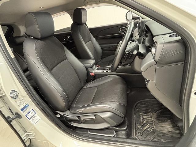 ヴェゼル ｅ：ＨＥＶ　Ｚ　純正９型ナビ地デジ／バックカメラ／追従クルコン／ホンダセンシング／シートヒーター／パワーバックドア／クリアランスソナー／ＢＳＭ／ＥＴＣ／ＬＥＤヘッドライト／スマートキー／ダウンヒルアシスト（24枚目）