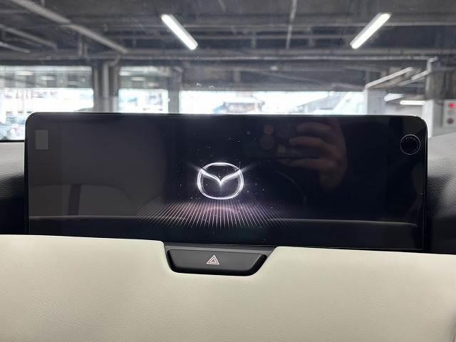 CX-60 □XD-HYBRID Exclusive Modern 白革/純正12.3型ナビ/全周囲/追従クルコン/BSM/シートベンチレーション/パワーシート/ステアリングヒーター/パワーバックドア/ダウンヒルアシスト/LEDヘッドライト/ETC/スマートキー(3枚目)